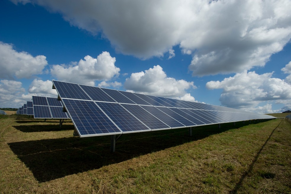 CÃ¢mara aprova subsÃ­dios para consumidores que usam energia solar atÃ© 2045